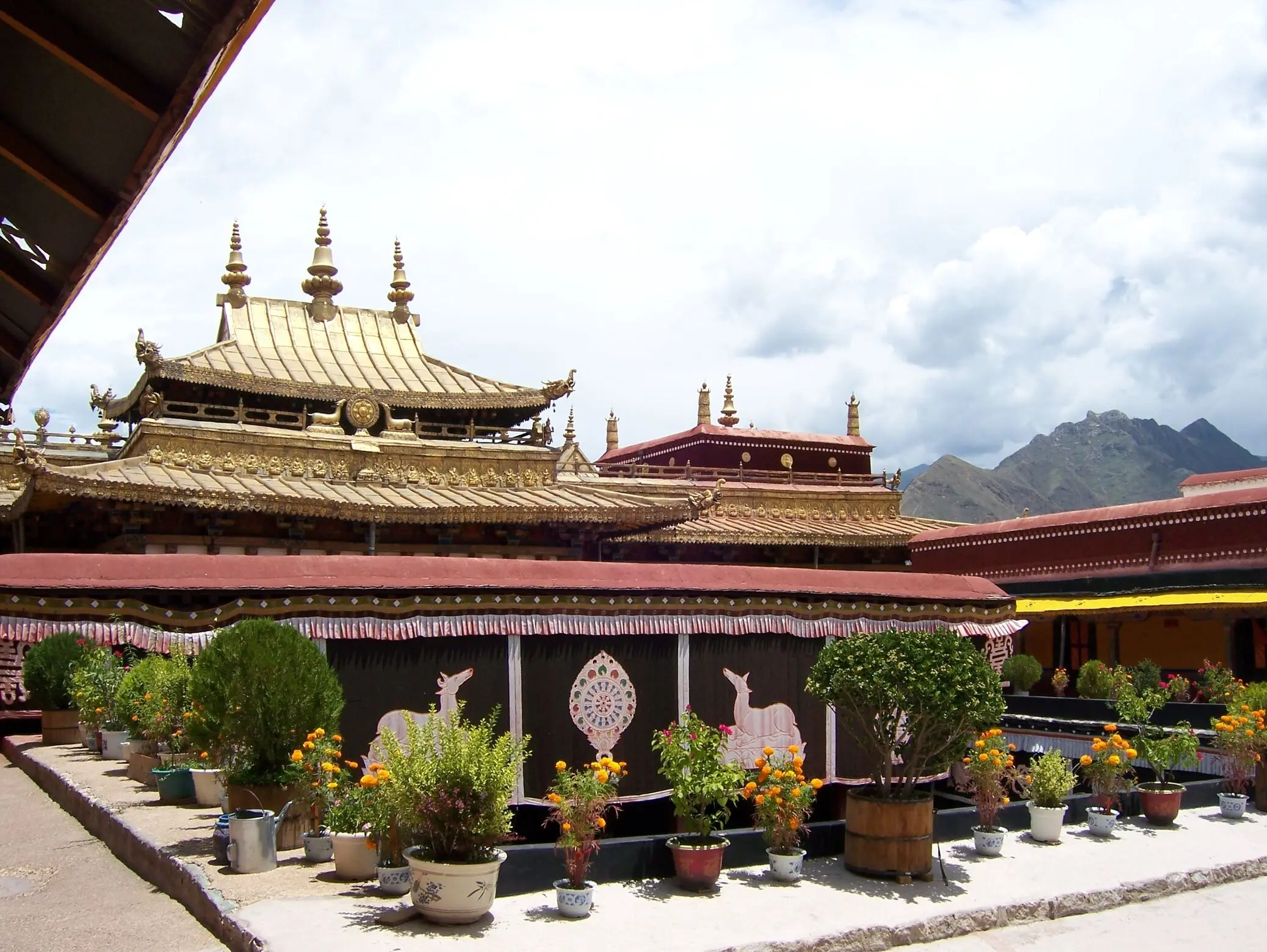 Monastery of Lhasa, Lhasa & Tsetang Tour